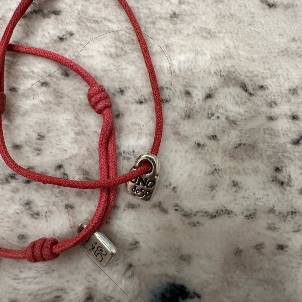 UNO de 50 Scarlet Cord Bracelet with Silver Charms